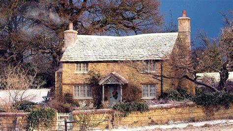 Idylická vianočná chalúpka Strawberry Cottage z filmu The Holiday