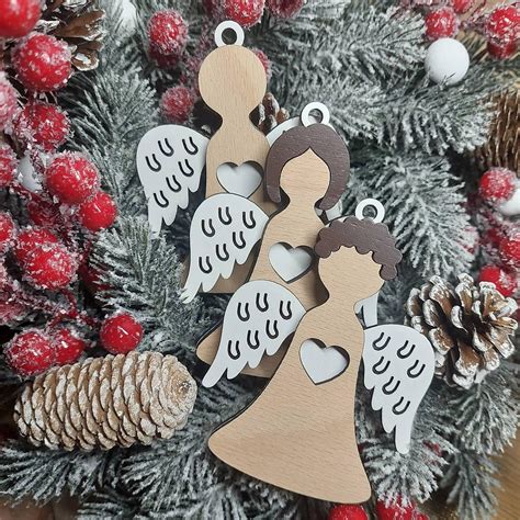 Rôznorodé vianočné anjeliky - kovové, keramické, drevené