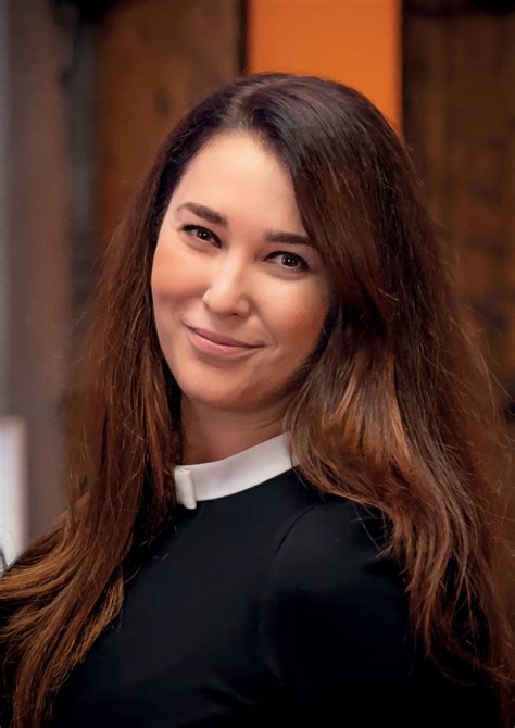 Zuzana Augustin Poláčková - portrét, ilustrujúci jej osobnosť a profesionalitu.