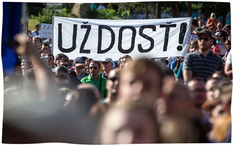 Symbolické štrnganie kľúčmi