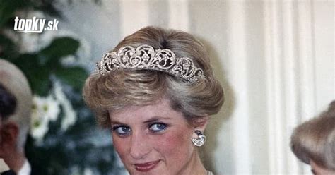 Archívna fotografia princeznej Diany v jej ikonických svadobných šatách