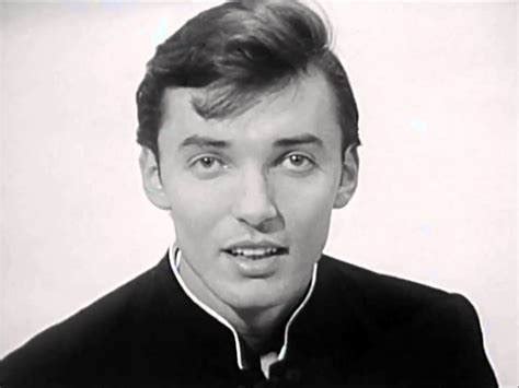 Mladý Karel Gott na začiatku svojej hudobnej kariéry