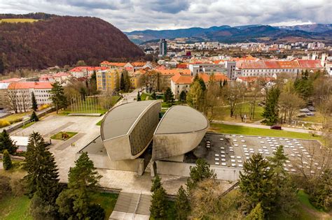 Tematické foto: Pamätník Slovenského národného povstania v Banskej Bystrici