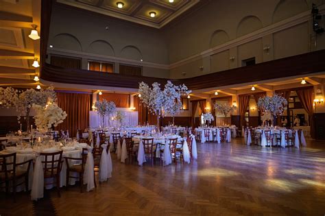 Svadobná výzdoba na Hrade Beckov, romantické prostredie