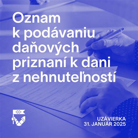 Ilustračná fotografia ženy na úrade vybavujúcej doklady