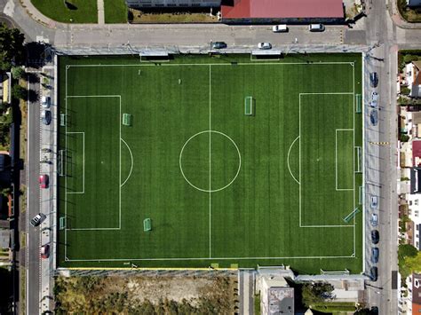 Futbalové ihrisko v Zalužiciach po rekonštrukcii