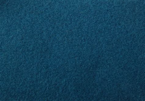 Koláž modrých tort a dezertov s rôznymi odtieňmi modrej farby