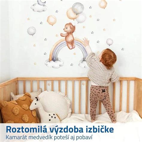 Ilustrácia detskej narodeninovej miestnosti s balónikmi a výzdobou.