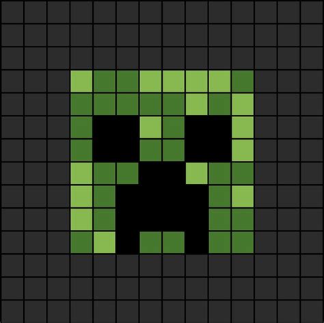 Príklad torty s tematikou Minecraft, znázorňujúca Creepera alebo pixelový dizajn.