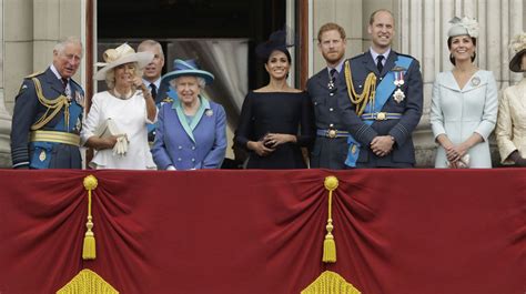 Záber z oficiálneho krstu v britskej kráľovskej rodine (archívna fotografia)