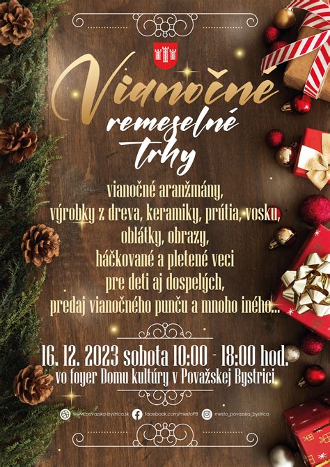 Zložky na prípravu vianočného punču na drevenom stole