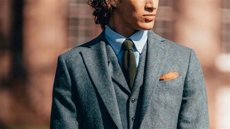 Schéma kombinovania oblečenia podľa typu firemnej akcie: od formálneho Black Tie až po uvoľnený Smart Casual