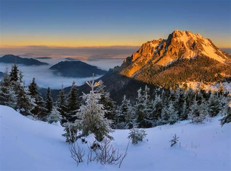 Silvestrovský výstup na zasnežený Veľký Rozsutec