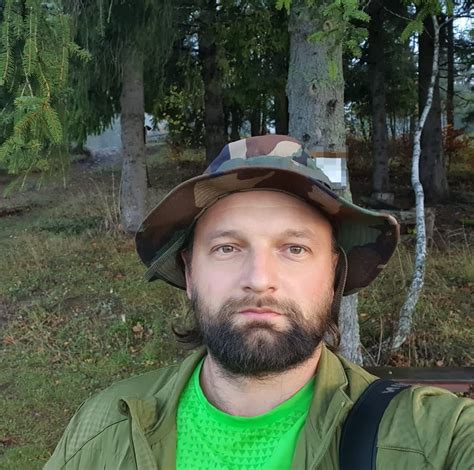 Výhľad z okolia Veľkého Rozsutca na zasnežené pohorie