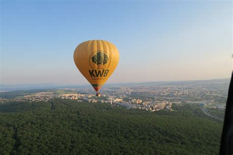 Koláž rôznych zážitkov - wellness, kurz varenia, let balónom