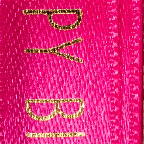 Koláž rôznych personalizovaných narodeninových darčekov