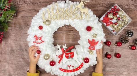 Ukážka vianočných ozdôb vyrobených z puffy vlny