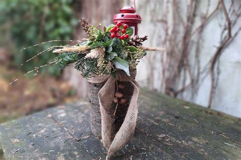 fotopostup výroby dekorácie do keramickej misky s čečinou a saténovými stuhami