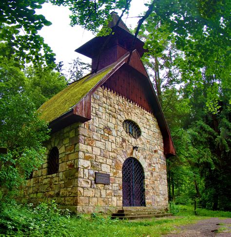 detail diamntovej tiary kráľovnej Márie