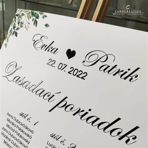 fotografia svadobného zasadacieho poriadku na PVC doske s elegantným dizajnom