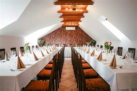 Foto: Luxusný hotelový salónik pripravený na oslavu
