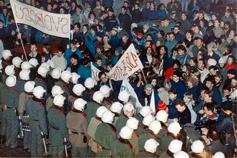 Fotografia: Policajný zásah proti študentom na Národnej triede, 17. novembra 1989