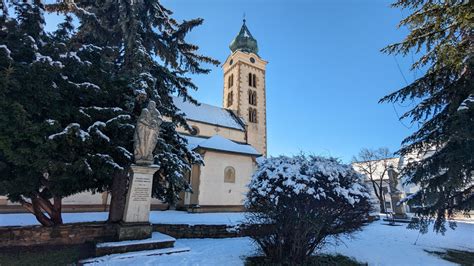 Historická fotografia alebo ilustrácia kostola sv. Mikuláša v Oberndorfe, kde pieseň prvýkrát zaznela