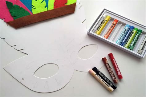 Ukážka vymaľovanej šablóny karnevalovej masky