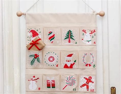 Inšpiratívna koláž rôznych štýlov domácich adventných kalendárov od minimalistických vrecúšok po nástenné inštalácie