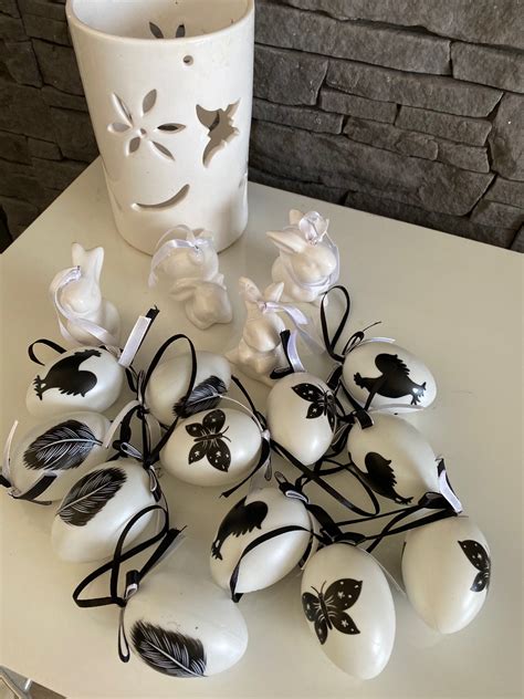 Tematické čierno-biele narodeninové dekorácie a atmosféra