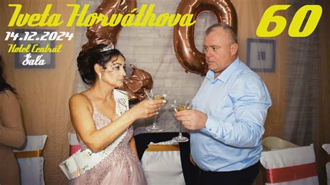 Oslava 60. narodenín s tortou a šampanským