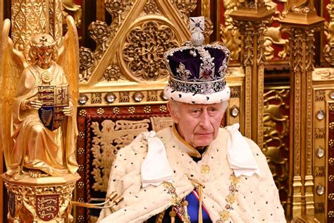 Korunovácia Alžbety II. vo Westminsterskom opátstve.