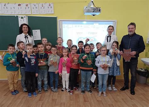 Fotografia ateliéru alebo žiakov súkromnej maliarskej školy Gustáva Mallého v Bratislave