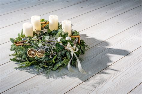 inšpirácia: moderný podlhovastý adventný veniec v skle