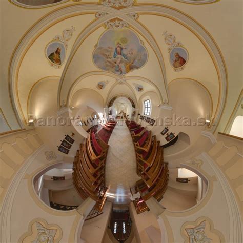 Fotografia Rímskokatolíckeho kostola Narodenia Panny Márie v Krupine