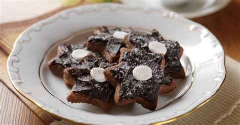 čokoládové hviezdičky plnené rumovým krémom