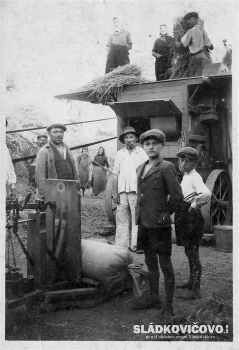 Fotografia cementárne Ladce po rozsiahlej modernizácii v polovici 20. storočia