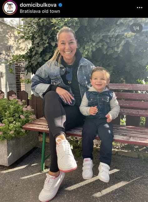 Dominika Cibulková so synom Jakubkom na narodeninovej oslave
