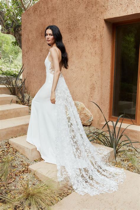 Fotografia svadobných šiat Meghan Markle s detailom závoja