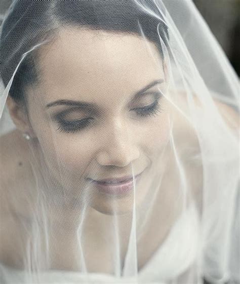 Fotografia pážat so závojom nevesty