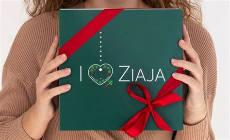 Ilustrácia: Osoba zamyslene hľadá darčekové tipy online.