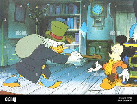 Tematické foto: Strýko Držgroš (Scrooge) a Mickey Mouse vo vianočnom prostredí