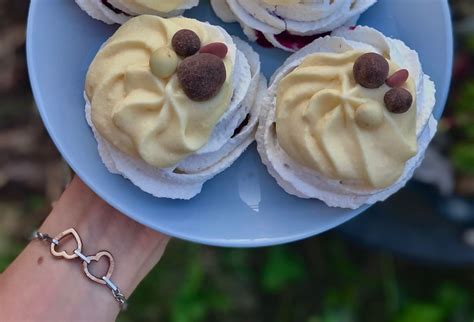 Foto bezlepkových muffinov s kokosovým krémom