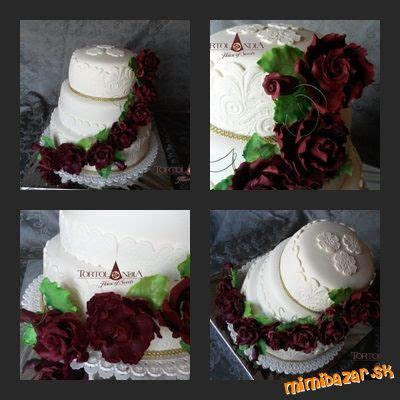 Svadobná inšpirácia s bordovými kvetmi a zlatými detailmi