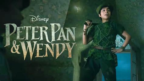 Tematické foto: Peter Pan letí nad Londýnom s Wendy a bratmi