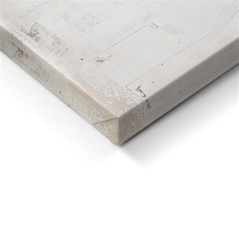 Luxusné priestory akadémie pre zlatokopky s mramorovým schodiskom a ručne maľovanými stenami