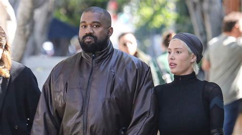 Fotografia Kanyeho Westa a Biancy Censori