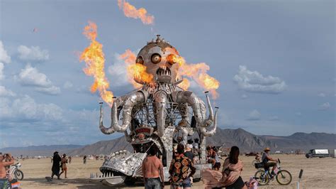 Ilustrácia prvého Google Doodle pre festival Burning Man