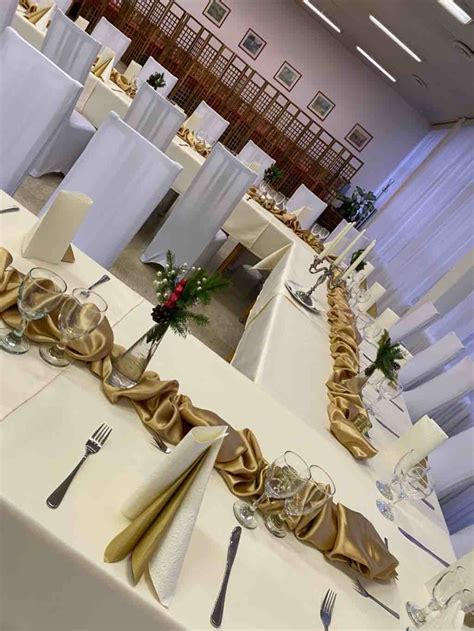 Služby profesionálneho cateringu pri príprave slávnostnej tabule