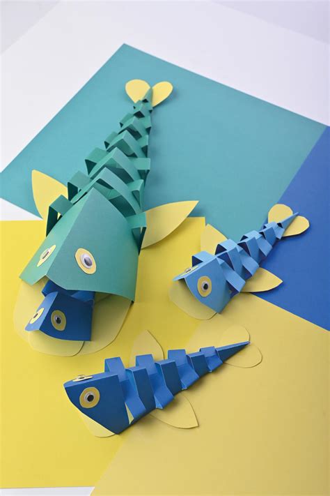 príklad pozdravu s motívom rybky z papiera a filcu, s detailom 